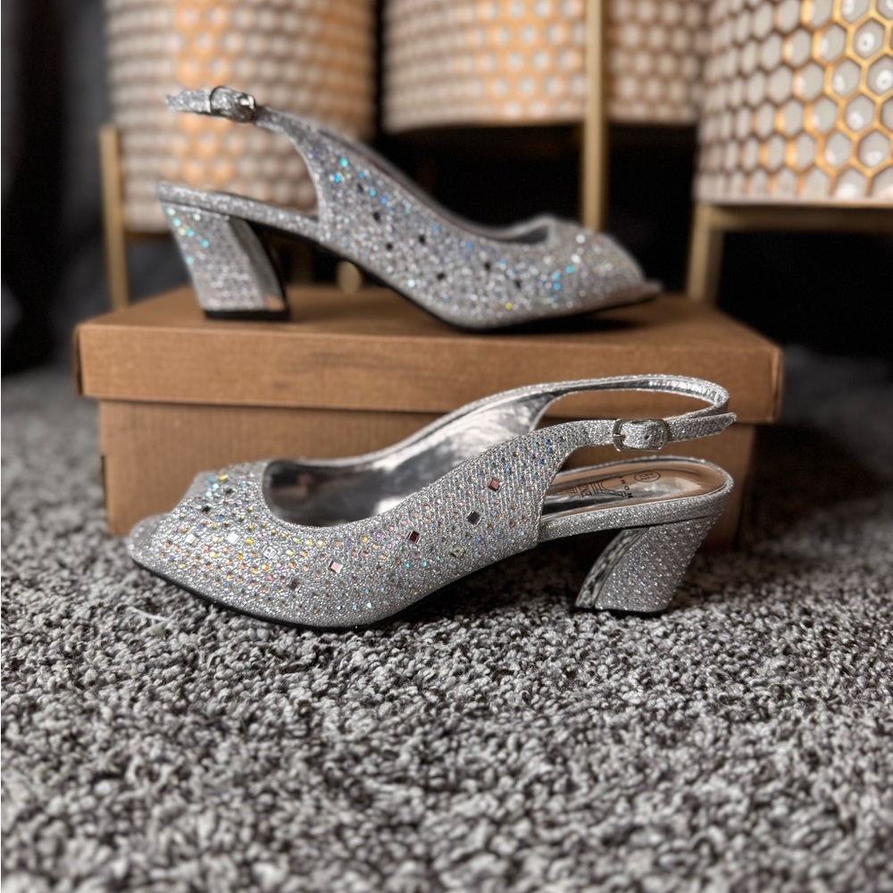 Enzo Romeo Silver Slingback Glitter Heels